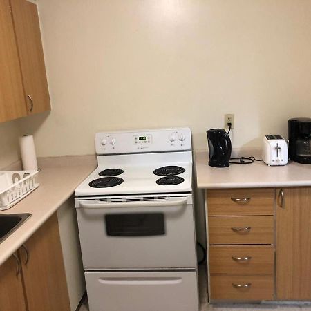 Toronto Furnished Living-Gerard Apartment Ngoại thất bức ảnh