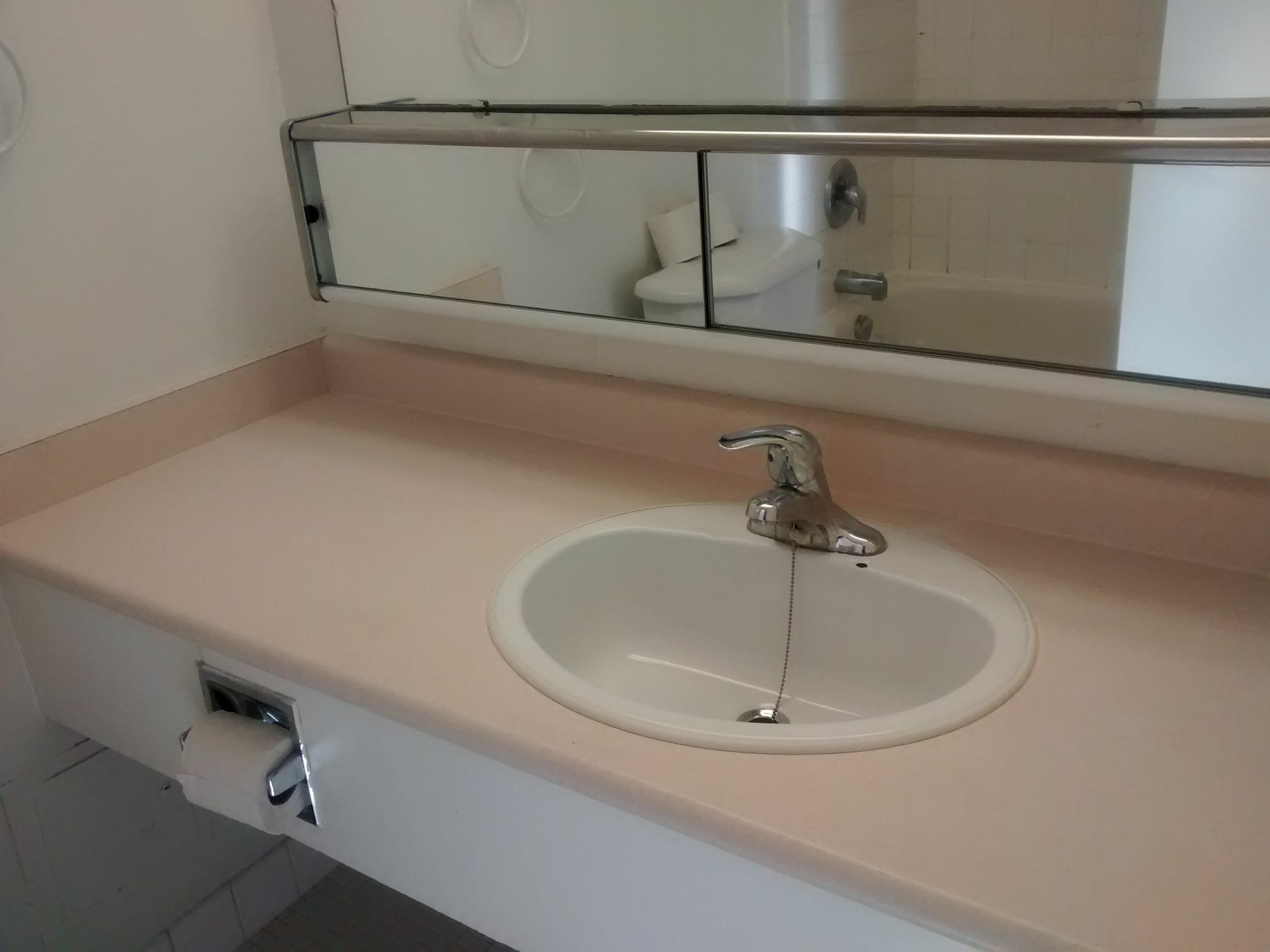 Toronto Furnished Living-Gerard Apartment Ngoại thất bức ảnh