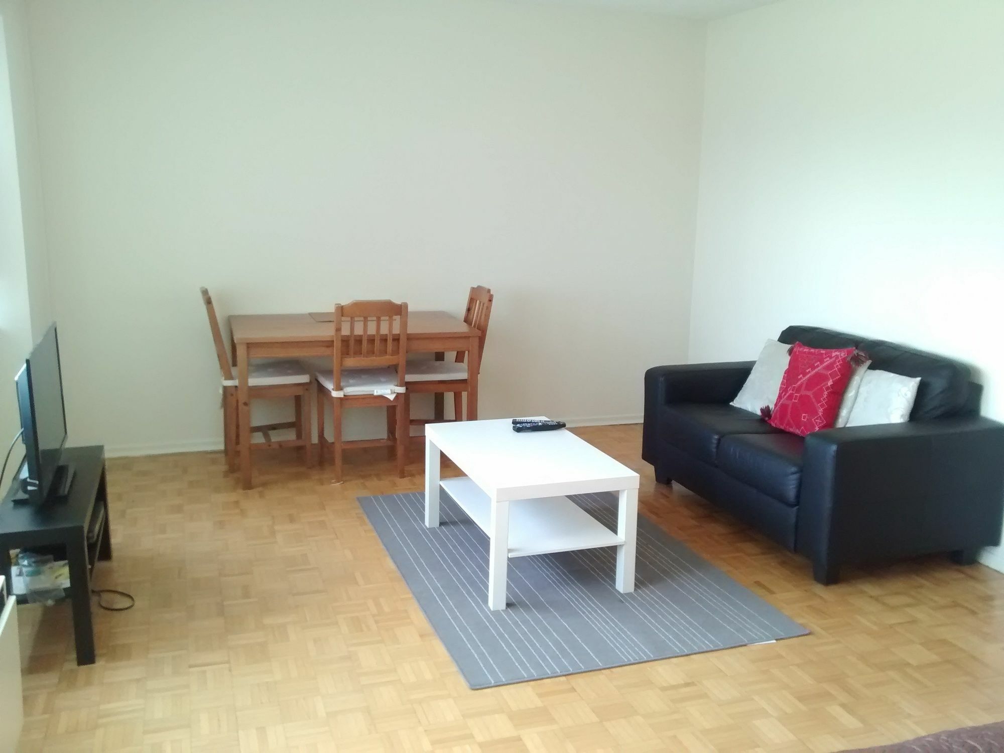 Toronto Furnished Living-Gerard Apartment Ngoại thất bức ảnh
